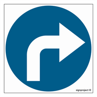 SA021 Driving right (turning behind sign)