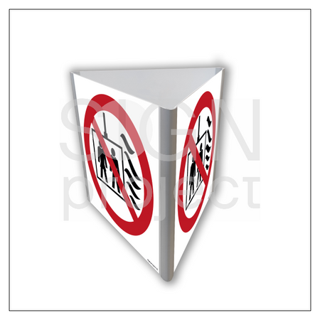 BB821 Do not use the lift in case of fire (3D Wall)